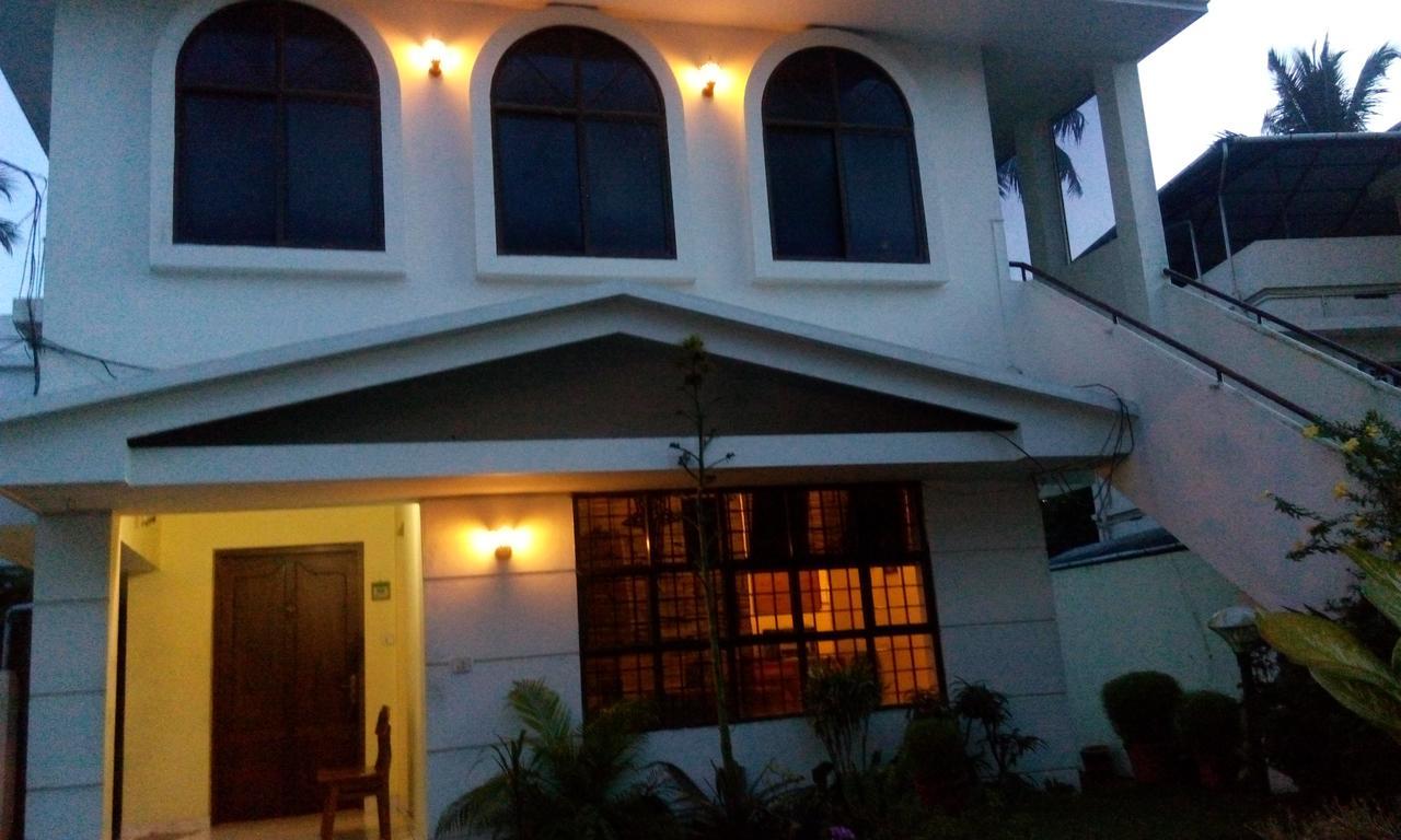 Vintage Inn Kochi Exterior foto